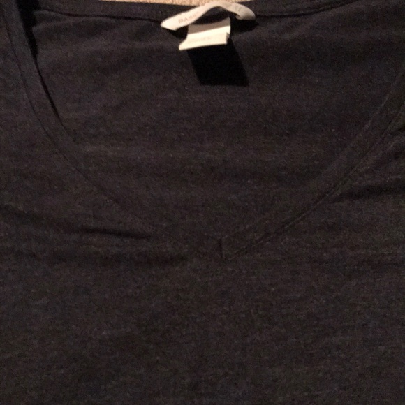 H&M basic small V-neck tee - Picture 3 of 5